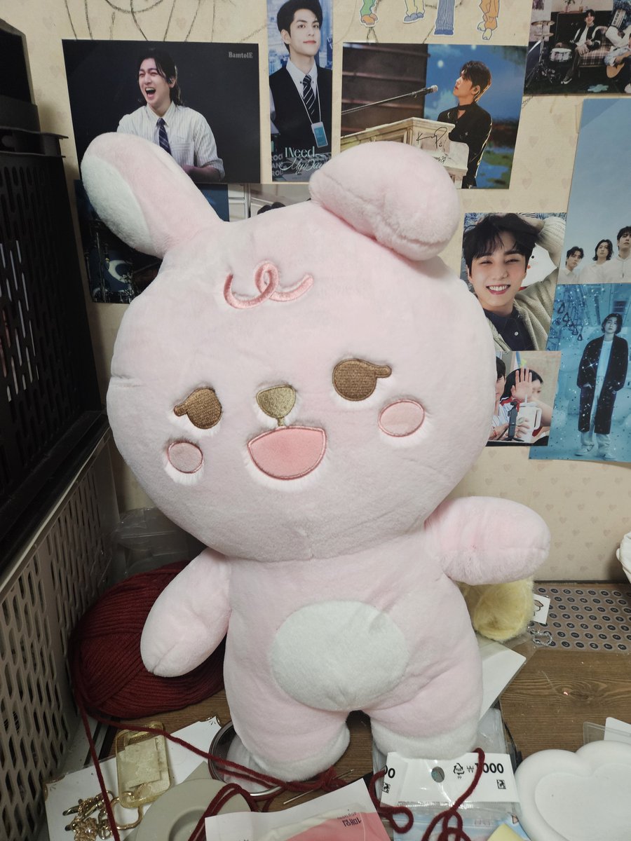 yug0907's tweet photo. 작년 클콘 엠디 자쁘멀 필 돈 양도 보냅니다.
집에 엠디가 많아서 .. 
포카가 없어서 5만원에 판매 해요. 일괄로 하면 9만원 입니다 택배비 부담 해주셔야해요 .. https://t.co/JzxO5Bx2MV