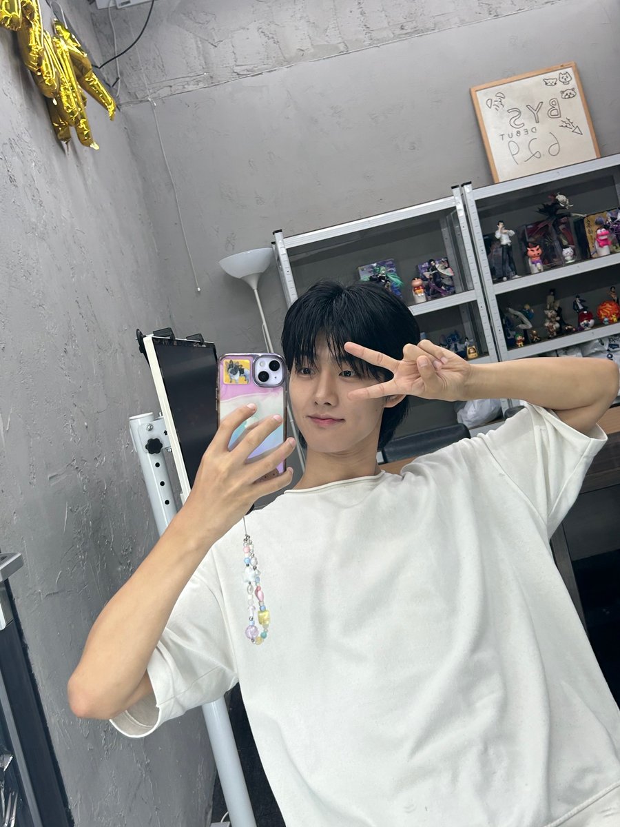 BeYS_offcl's tweet photo. [ #카엘 ]
다들 오늘 하루 홧팅하세요🔥

#BYS #BYOURSIDE  #카엘  #kael https://t.co/JaR4VrsyFM