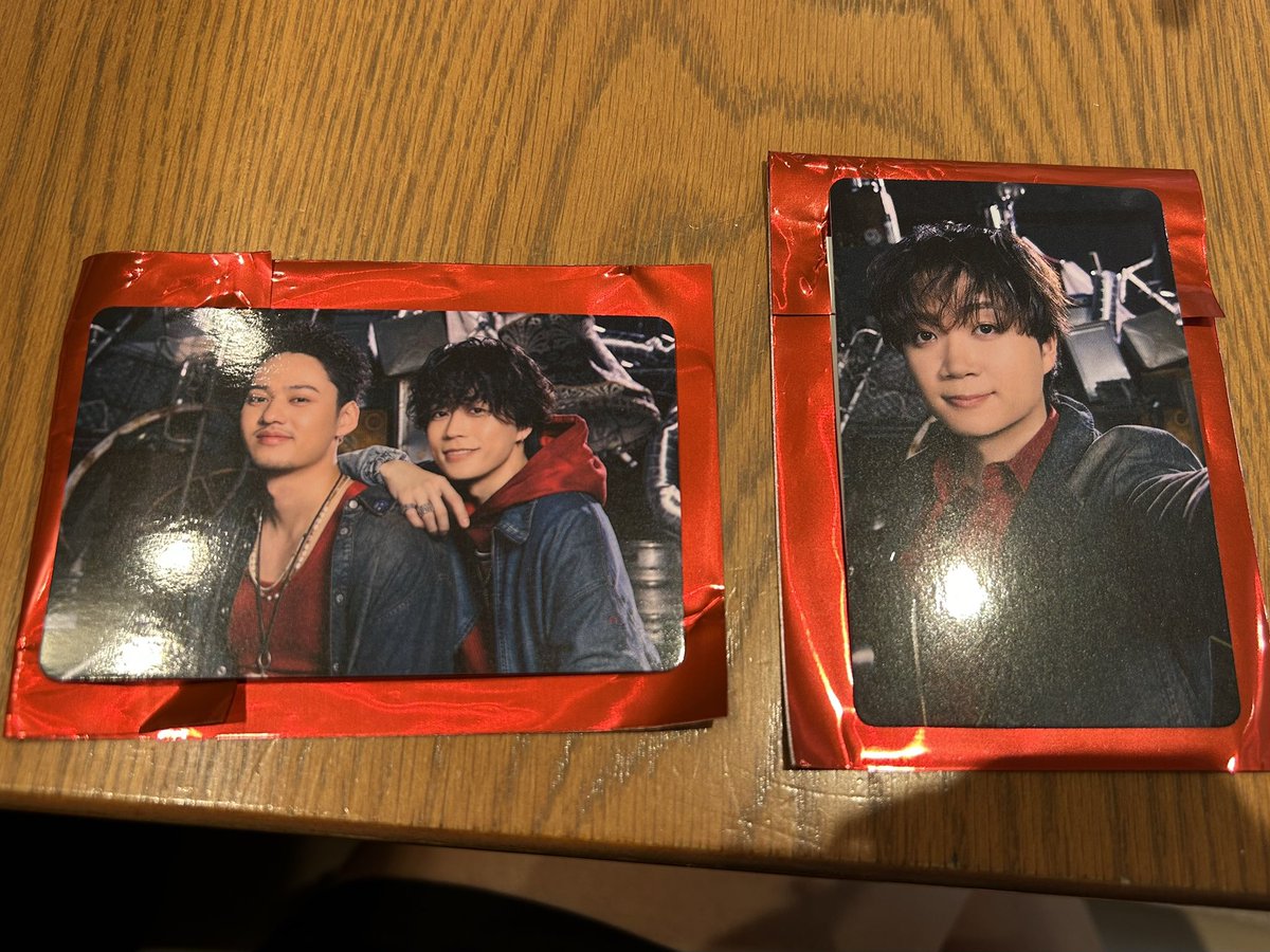 com_ytyn's tweet photo. コムドットランダムトレカ交換

譲   伝説コンビ  ゆうま

求   やまとソロ  ゆうたソロ  or買取 https://t.co/TUw2yR7UIF