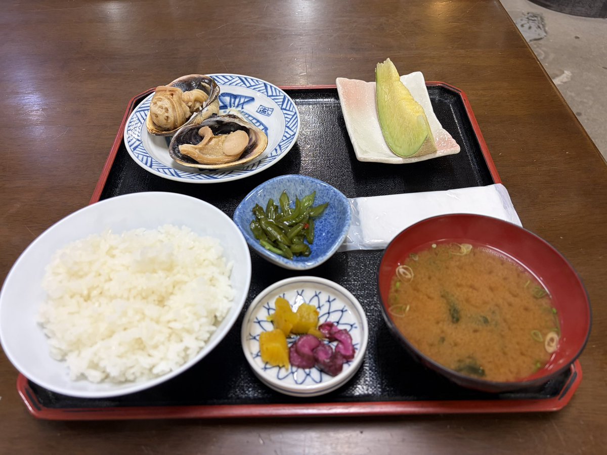 abe10fj's tweet photo. 飯と海を堪能してきた！ https://t.co/PPN6PxUnpZ