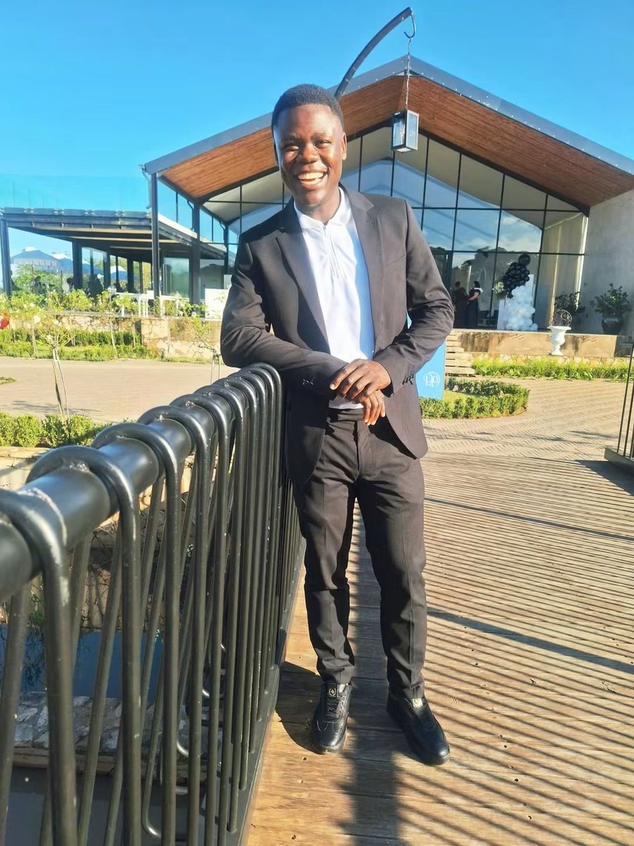 NRamuntshi's tweet photo. #TrT @Terrimudau @pfuluwanin @TangaMbedzi #629 @Phalaphala 

Ḍuvha ļo khetheaho ļa Mabebo kha Tshikotshi tsha Khubvi nga hafha Mpumalanga, Mbombela 🎂 🥳🎉🎈

#rotika
@mphumbudemaemu2 @MuhaliTakalani @Octavia_Pfarie @RonaldSingo2 @GumulaM @Godfrey_TG @deep_renzo @Dakalo_Baloyii https://t.co/x1zTuPzkZr