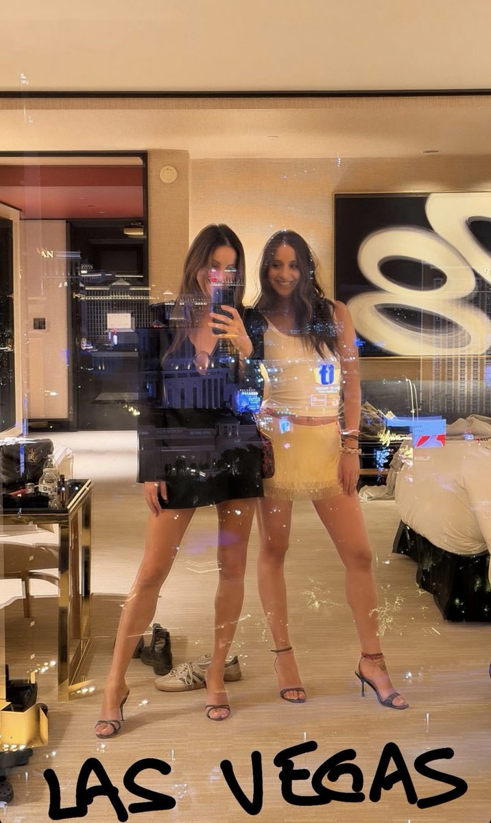 spampicoffee's tweet photo. I love the bond between them and when they're together ✨️ https://t.co/vTDjA4bdMB