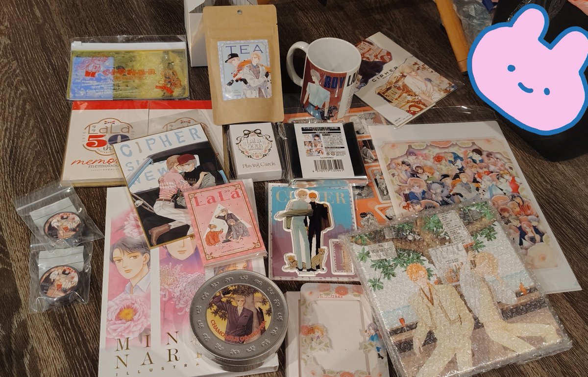 sherbiscuit's tweet photo. Thank you @Angelic1408 for your help with Minako Narita exhibit and LaLa 50th anniversary goods 🙌
#AnProxyService https://t.co/o4Pmol7DK4