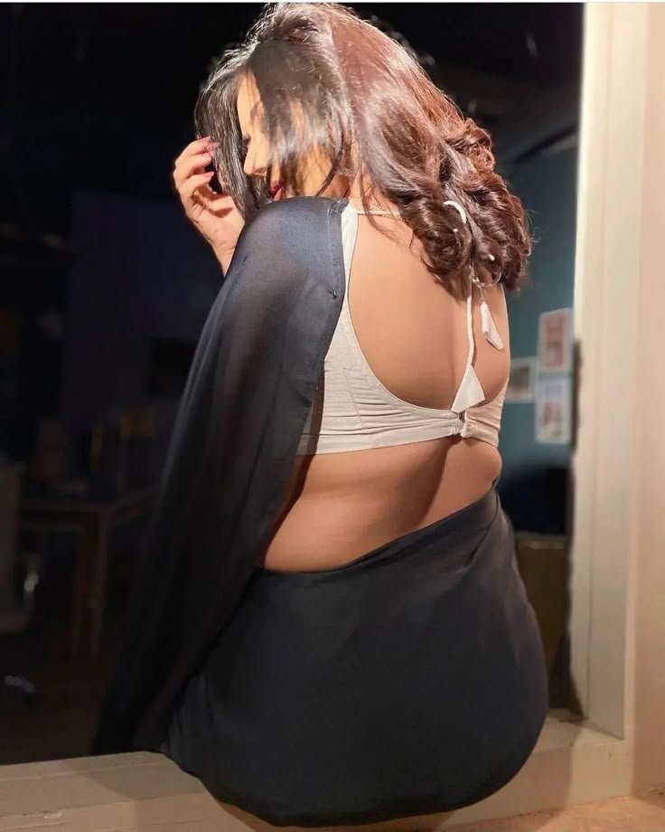 UrbanKingX89's tweet photo. तेरी मोहब्बत मेरी रूह की आवाज़ है,
तेरा साथ मेरी हर दुआ का राज़ है,
चाहे बदल जाए ये सारी दुनिया,
मेरे दिल में बस तेरा ही आगाज़ है।
#Love #Ishq #DilSe #TrueLove ❤️ https://t.co/LK8PTPeitL