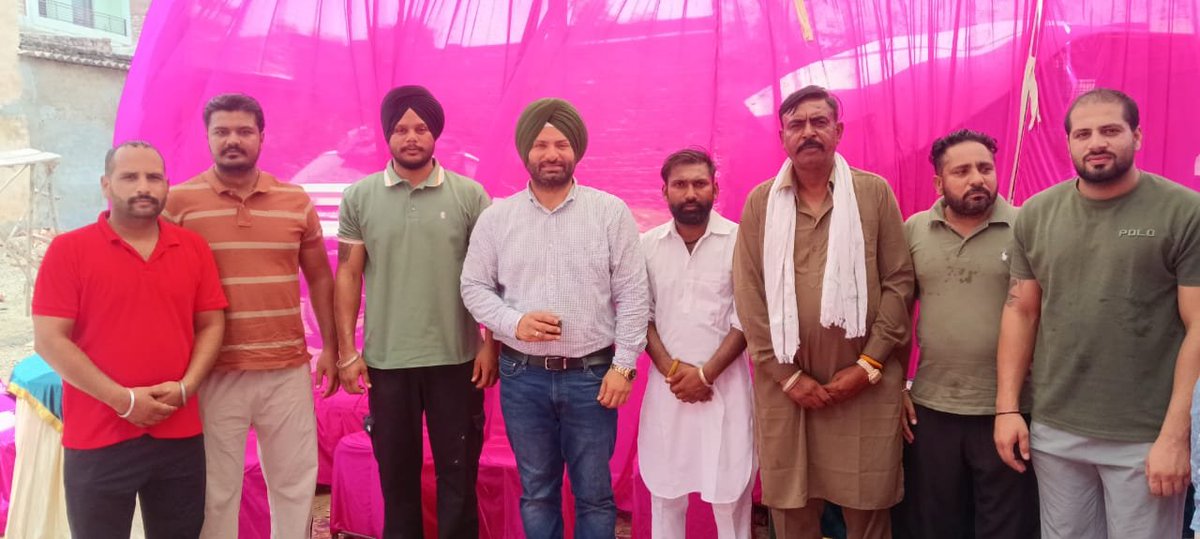 Ranjitpalpunjab's tweet photo. ਚਾਚੂ ਮਾਜਰਾ ਦੇ ਸਰਪੰਚ ਸਾਹਿਬ ਦੇ ਗ੍ਰਹਿ ਪ੍ਰਵੇਸ਼ ਸਮਾਗਮ ਵਿੱਚ ਹਾਜ਼ਰੀ ਲਗਵਾਈ। ਸਾਰੇ ਪਰਿਵਾਰ ਨੂੰ ਨਵੇਂ ਘਰ ਦੀਆਂ ਦਿਲੋਂ ਵਧਾਈਆਂ
#GrehPravesh #NewHome #BestWishes #PunjabCommunity #ranjitpalsinghpunjab
@AamAadmiParty @AAPPunjab https://t.co/W0owMLISpm