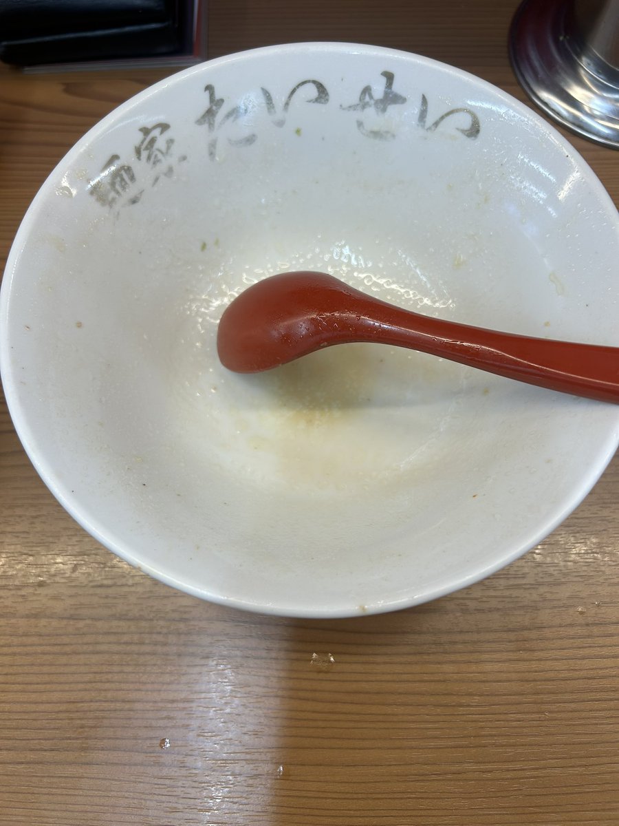 abeluu514's tweet photo. 麺家たいせい

ラーメン🍜
TP味玉､鶏むね🍖ほろほろ腕肉🍖

ウマスギ！！ウマスギ！！！
夏用カエシは夏ぴったり☀️
高菜にマヨネーズは罪です🤩

めちゃうま腹パン😎
ごちそうさまでした🤩🙌 https://t.co/PzUSVPKadV