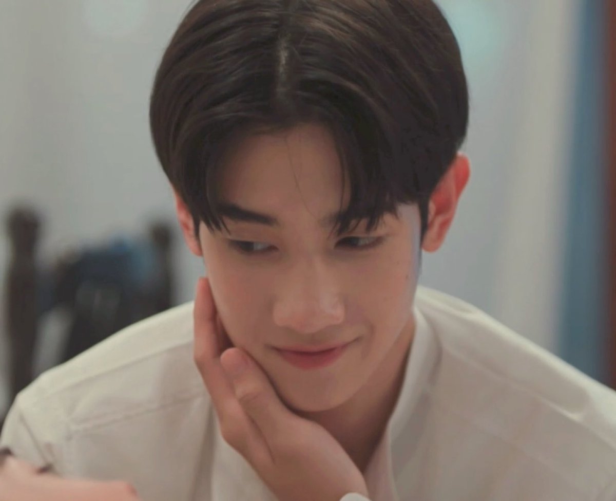 yourprin_'s tweet photo. สวยขนาดนี้แต่ม่ายโสดแล้ว แฟนคุมหมอนิ ♡︎ ୨ৎ https://t.co/nVPFqC7HQJ
