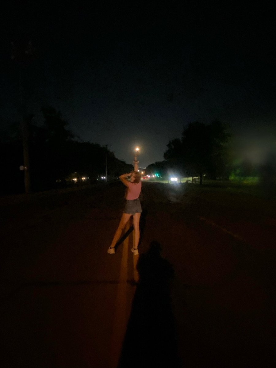 officialnatGG's tweet photo. 🌝♒️🌞🌀 Fun and spontaneous moment under the Full Buck Moon + Jupiter Cazimi #unedited #fullbuckmoon #buckwild #nataliejones #paraflixx https://t.co/bVRQd26ahI