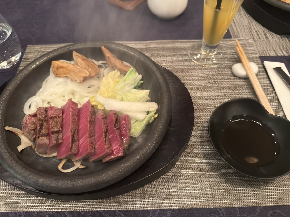 shutan53's tweet photo. #私の第一印象と今の印象をフォロワーさんが引用リツイートで正直に暴露してくれる 

〜カメラロールに残ってる中で一番美味しそうなお肉を添えて〜 https://t.co/cWlIIJk5FP