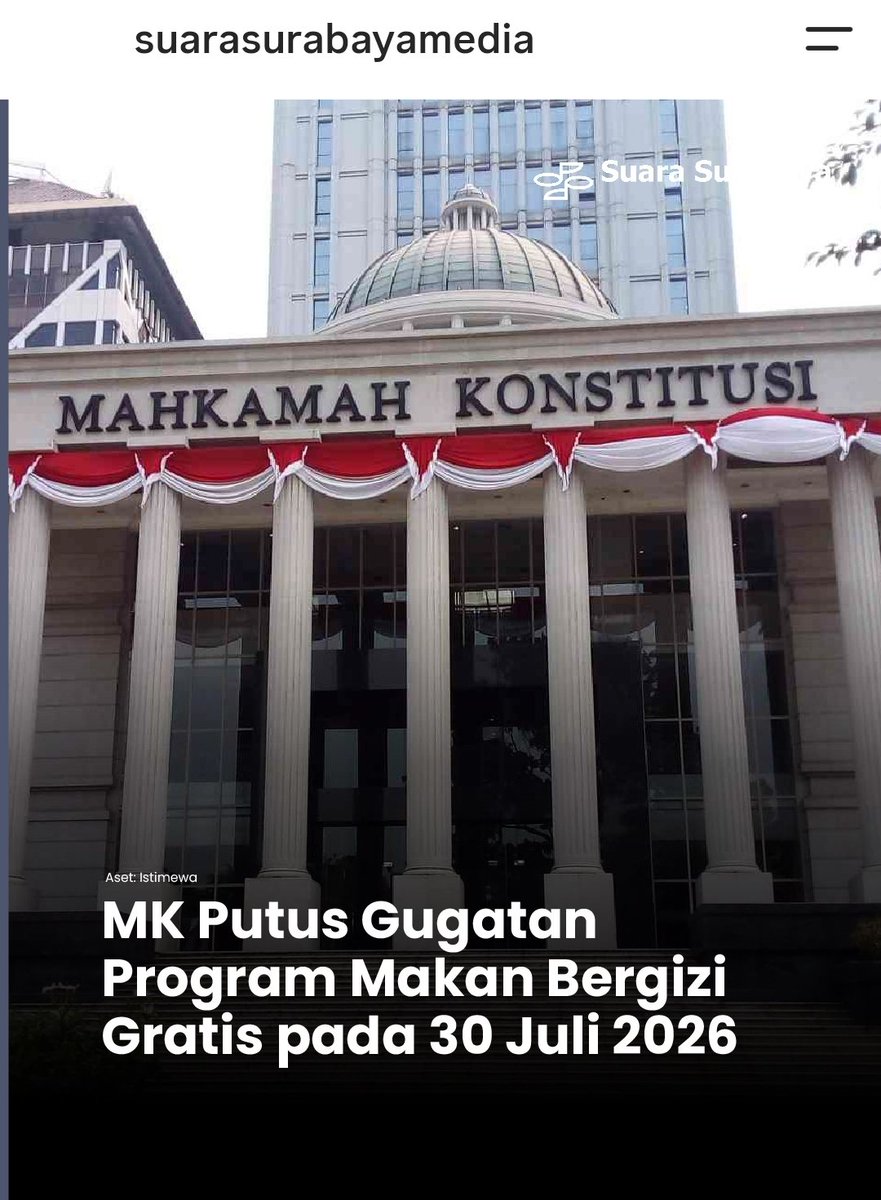 Jelli_cent's tweet photo. Video ini bukan demo hr ini..

Tapi memang ada rencana 
BEM UI u/ kembali menggelar aksi demonstrasi pd Kamis, 30 Juli 2026  di depan Gedung Mahkamah Konstitusi (MK) untuk mengawal putusan MBG.

Dukung penuh 💪🏻
Stay safe adek2 
@BEMUI_Official dan mahasiswa lain yg bergabung 
Semangat 🔥🔥