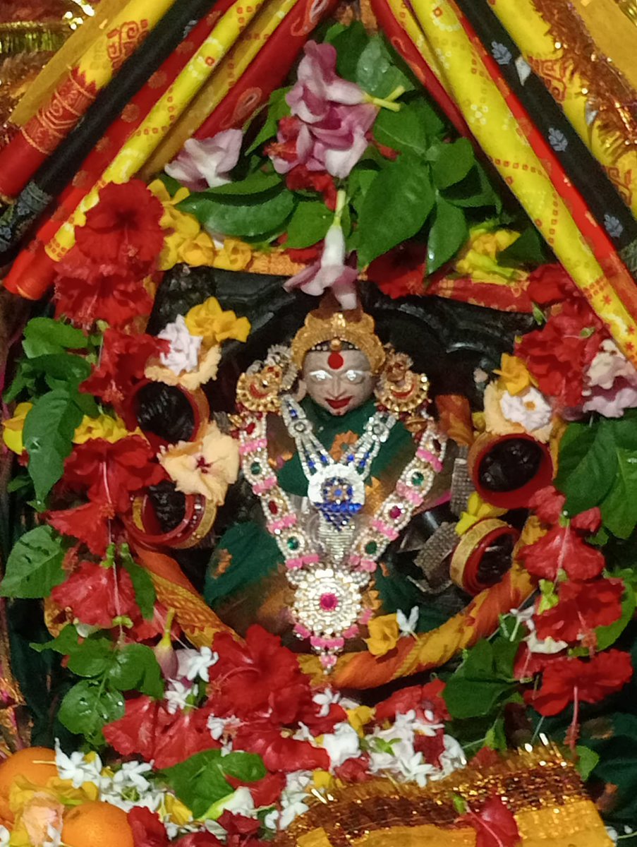 SatyajitPr15's tweet photo. 🪷 Today's darshan of Maa Ugratara 🪷 Bhusandpur, khordha district of odisha 
🪷Maa Ugratara Sakti Peetha, khordha, odisha 
🪷 Tantra peetha 
🪷Maa ugratara is Second Mahavidya Among Ten Mahavidya 
🪷Maa ugratara is blue Saraswati goddess https://t.co/4Dpg0rDiCv