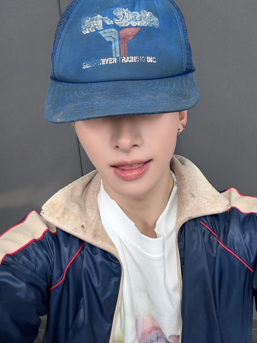 guntster_'s tweet photo. im literally so obsessed with him https://t.co/0lyGgGi5nQ