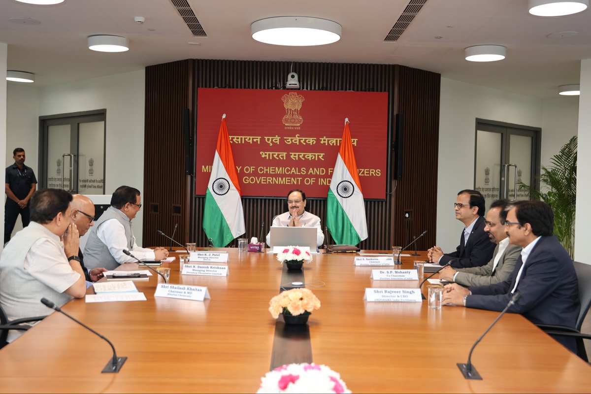 KiritkrJPatel's tweet photo. Recently, I had the privilege of meeting the Hon'ble Union Minister for Chemicals & Fertilisers, Shri J. P. Nadda Ji @JPNadda, to discuss the current challenges facing fertiliser production and the management of critical raw materials. The meeting was also attended by the Chairman of the Fertiliser Association of India (FAI), Shri Sankara Subramanyam @faidelhi, along with the Managing Directors of PPL, HURL, Coromandel and Indorama, reflecting our collective commitment to addressing the sector's key challenges and ensuring a resilient fertiliser supply chain for the benefit of the nation's farmers.

The discussions were constructive and forward looking, with a shared commitment to ensuring the uninterrupted availability of fertilisers for our nation's farmers. We apprised the Hon'ble Minister of the prevailing industry concerns, and he listened with great patience, understanding and sensitivity. It was heartening to witness the Hon'ble Minister's deep concern for the welfare of our farming community and his unequivocal commitment to supporting the fertiliser sector in overcoming these challenges. His assurance of continued cooperation and timely policy support reinforces our collective resolve to work together in safeguarding India's food security by ensuring a reliable and uninterrupted supply of fertilisers to every farmer across the country.

@BharatUrvarak @IFFCO_Coop @coromandel_int @HURL_INDIA
