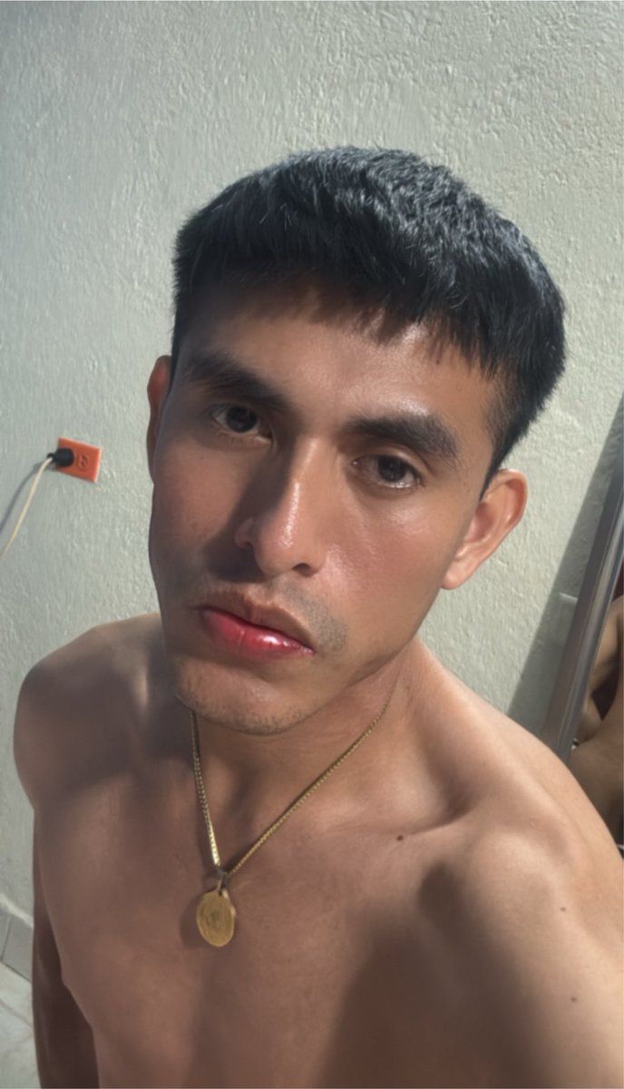 Hanseldlrdlc's tweet photo. 🤭🤭 https://t.co/6Z0pKyYWaN