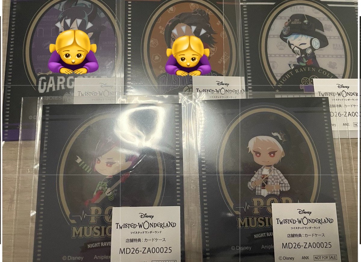 tswl_rrym's tweet photo. 【交換】ツイステ　クラブウェアポップアップ　特典カードケース

譲）写真のもの
　　特典は2:1のみ

求）缶バッジリドル
     （過去デザインOK.その場合は3:1）

郵送取引のみでお願いします

缶バッジ、カード
ジャック🐺
特典
カリム☀️　オルト🤖　リリア🦇

目当ては交換済みの為ゆるく募集 https://t.co/ezer4lnb2h