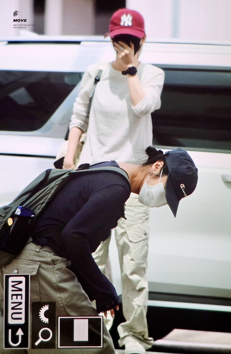 Move_0619's tweet photo. 260730 출국 프리뷰
 
꺅 취사 꺅

#마마무 #문별 #휘인 #MAMAMOO #MOONBYUL #WHEEIN https://t.co/sJ2siSHx04