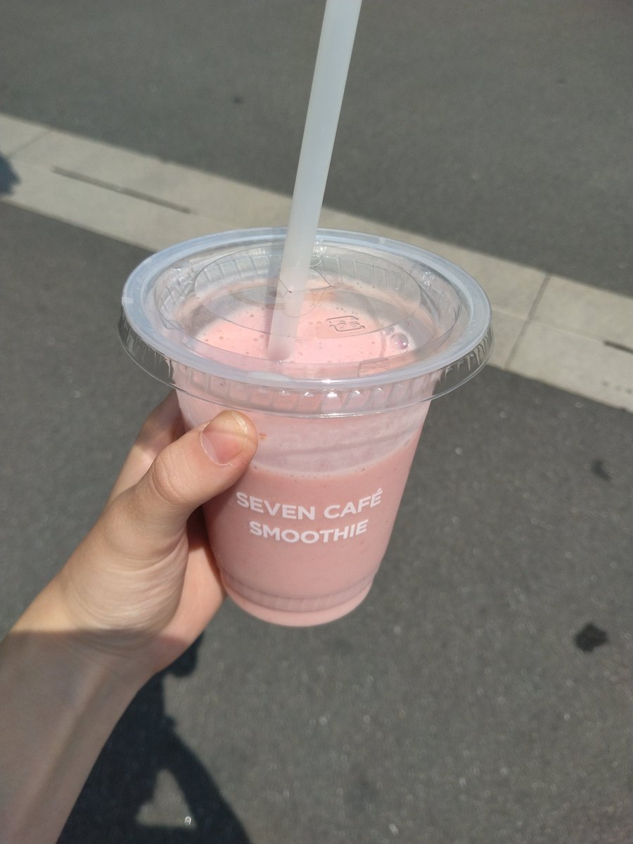 april70831's tweet photo. 初めて飲んだ！美味しかった〜🩷 https://t.co/yTj6qVY7jw