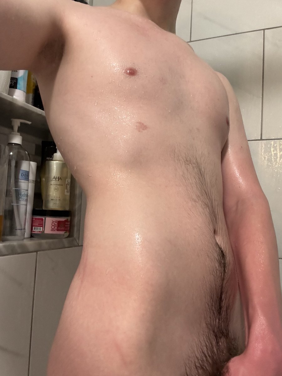 AsterLance's tweet photo. Also post shower pics! https://t.co/2Y1SQ9oadE