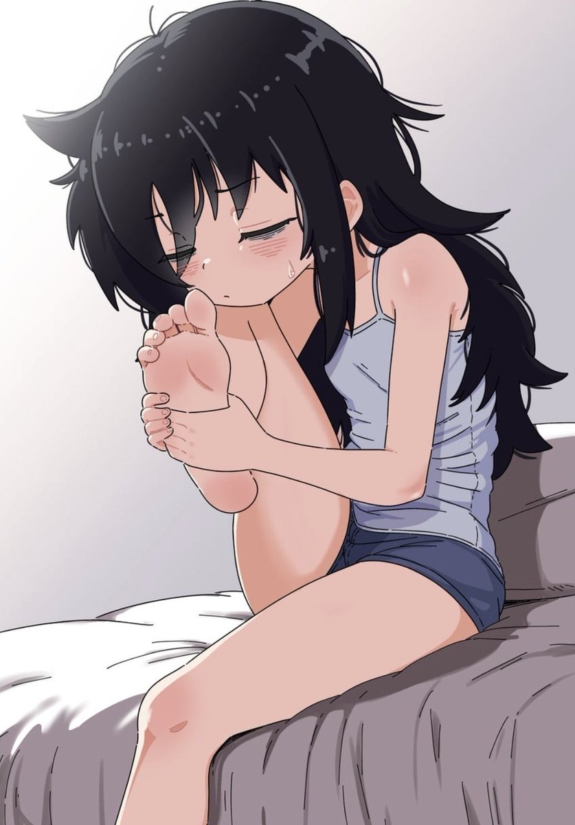 Red_Skull25's tweet photo. Una olida de #patas y se te reinicia la vida! 🥴😋

Que tal su día? Espero haya sido bueno! 🤗

#pie #foot #footfetısh #animeillustration #sexy #hot https://t.co/pxCQeseivP