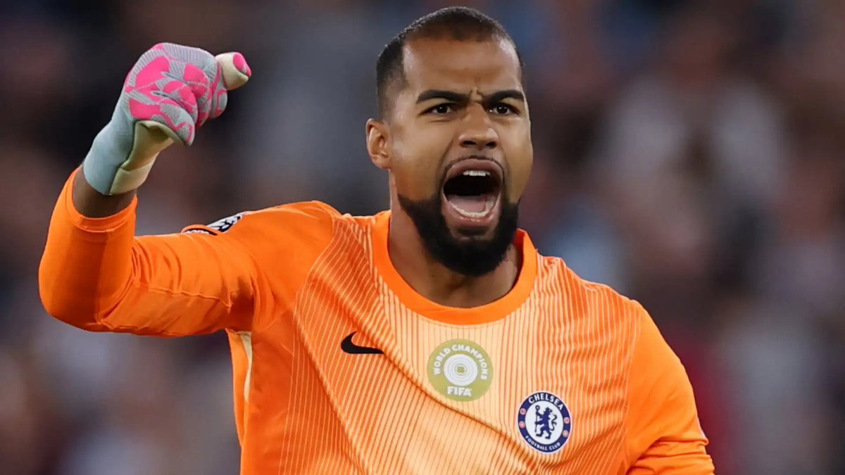 TouchlineX's tweet photo. 🚨 𝗗𝗜𝗗 𝗬𝗢𝗨 𝗞𝗡𝗢𝗪: Robert Sanchez is the only goalkeeper to have created 5 chances, 2 big chances, and provided 1 assist in the Premier League last season. https://t.co/OZ4aTamsYI
