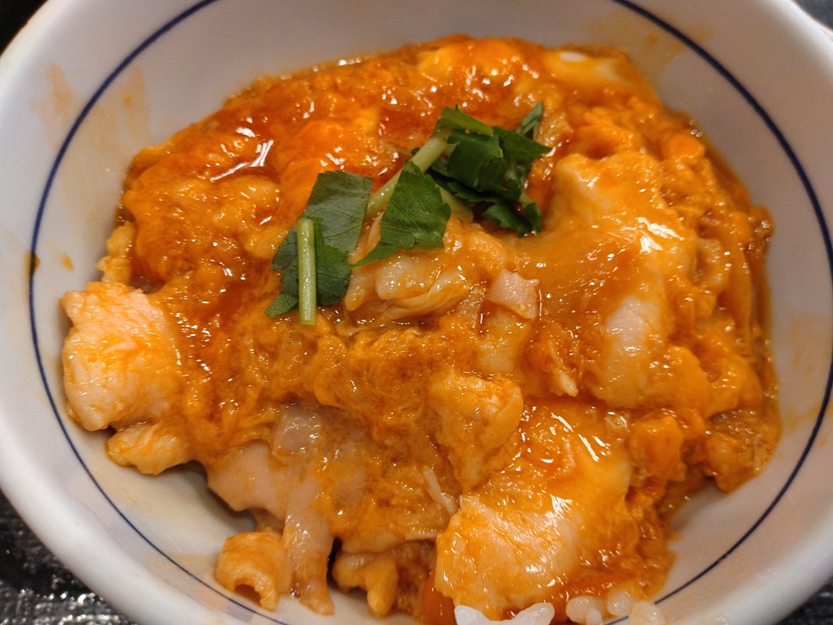 kouralunch's tweet photo. なか卯。親子丼。 https://t.co/G4KONl9cVV