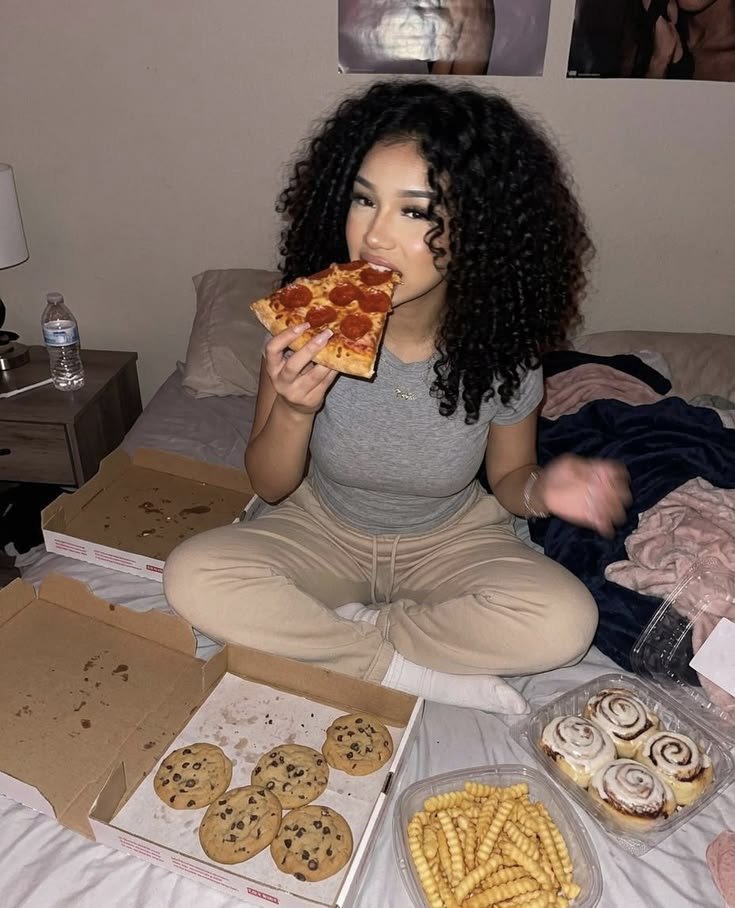 Terriercrypto's tweet photo. I'm enjoying myself 

Do you love pizza 🍕😋 https://t.co/OjloiSXoqC