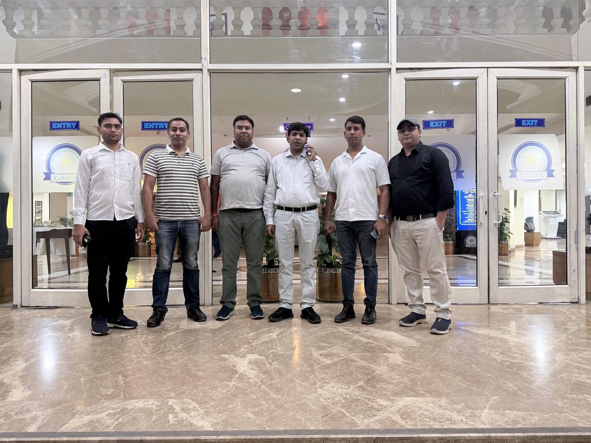 bppalgayak's tweet photo. आज दिल्ली में शिष्टाचार भेंट 
Resp, Ram Pratap sir #ISS officer 
Resp, amaresh bahadur sir #ISS officer 
Resp, Devi Prashad sir #IAS officer 
Resp, himanshu sir #Health ministry 
B P Pal  Bhojpuri folk singer, https://t.co/UUEkPO1kIU