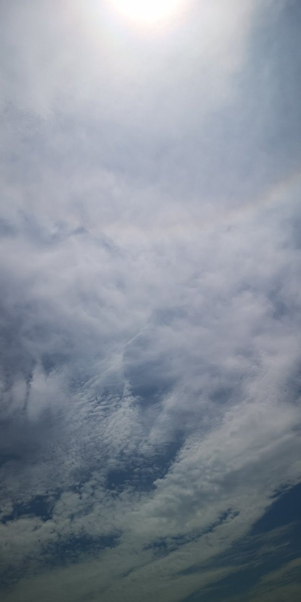 kumaming's tweet photo. 午前のハロ(*^^*)ﾊﾛﾊﾛ

雲が波しぶきのようでﾖｷﾖｷ

#ｻｯｷｿﾗﾐﾄﾞ #ｸﾏｸﾓ #雲友の会 https://t.co/Gv7hLYBTJH