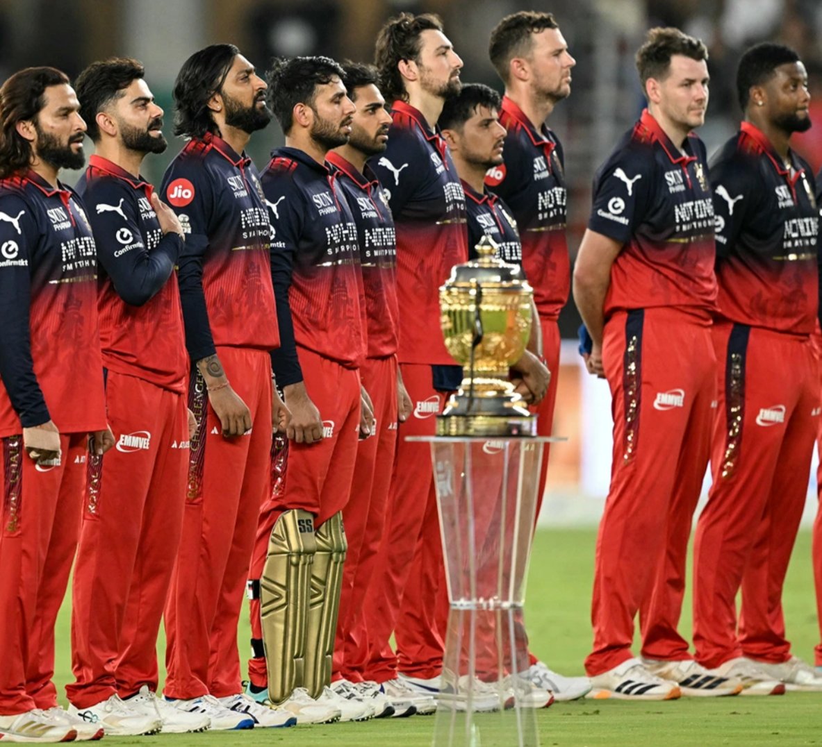 Only4airdrops's tweet photo. RCB is 1st cricket franchise brand in the world to be valued at over $300 million (₹2,986 crore/$312m).

The 2-time defending IPL champions retained their position as the league's most valuable franchise after their brand value jumped 16% from ₹2,574 crore ($269m) last year. https://t.co/Sw15YZkoM4