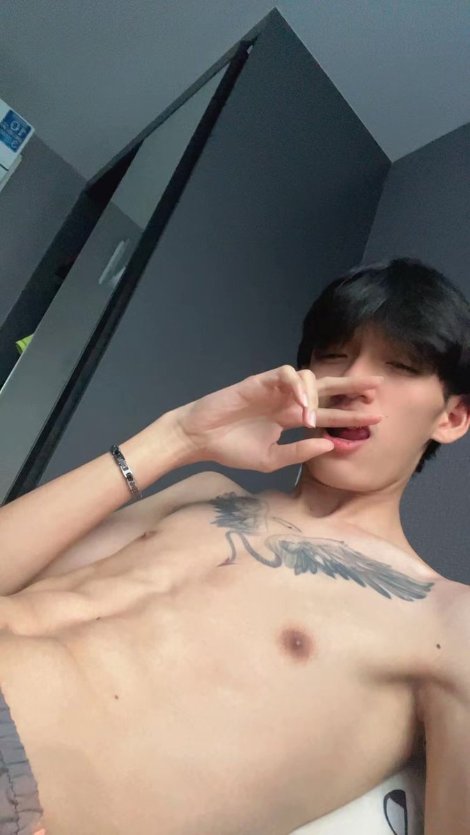 bakjaro_'s tweet photo. วันหยุดเหงาๆ  เหงาหำครับ  จ้างไปดื่มที่ห้องได้นะ🫣 https://t.co/WSkZoJNWzv
