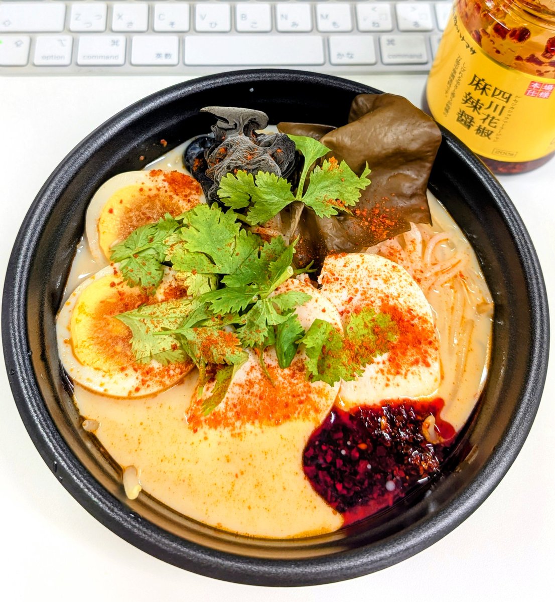 R71612962new's tweet photo. 冷やし豆乳麻辣湯🍜❄麻辣醤ちょい足し🌶️コクもありつつさっぱりして美味しかった😊🎶 https://t.co/Hdka5f8SmU