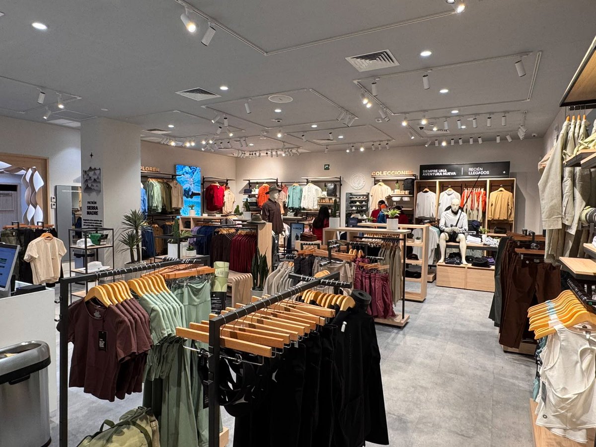 AltabrisaMerida's tweet photo. ¡Nos emociona anunciarles que MAJA Sportswear llegó a Plaza Altabrisa Mérida!✨
Descubre una nueva experiencia en ropa outdoor y casual diseñada para acompañarte en cada aventura. 🎉
Te esperamos para conocer nuestras colecciones y encontrar tu próximo look favorito. https://t.co/6GLx331xZA