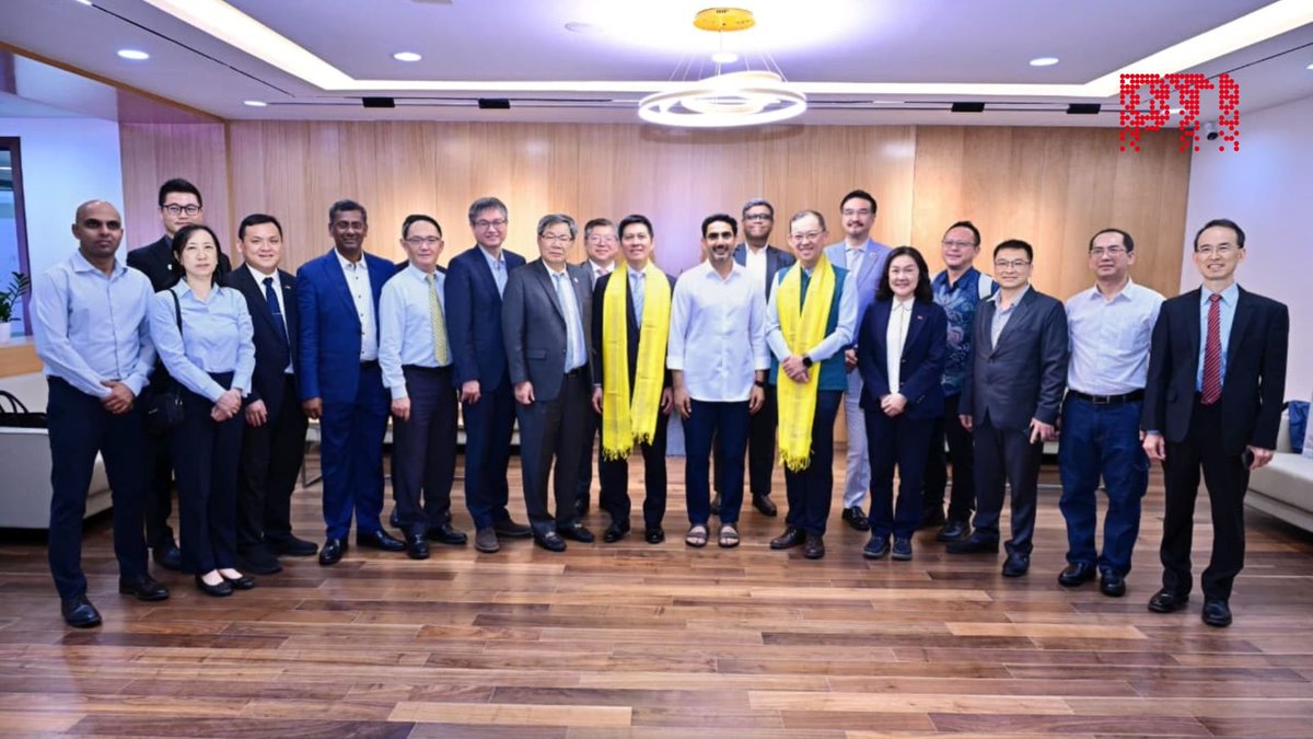 AndhraNexus's tweet photo. 🇹🇼 Yesterday, Taiwan delegates met Andhra Pradesh IT & HRD Minister Nara Lokesh in Amaravati.

Encouraging to see companies from diverse sectors exploring opportunities in Andhra Pradesh.

Delegation included: 
• Delta Electronics
• BenQ
• CTBC Bank
• DIMERCO
• Masterhill
• Nan Pao Resins
• Ever-Clear Environmental Engineering
• Sheng Huei Tech
• Tech-Top Engineering
• K.S. Terminals
• Sandsun
• Zilei Construction & Engineering
• Cappella Sports
