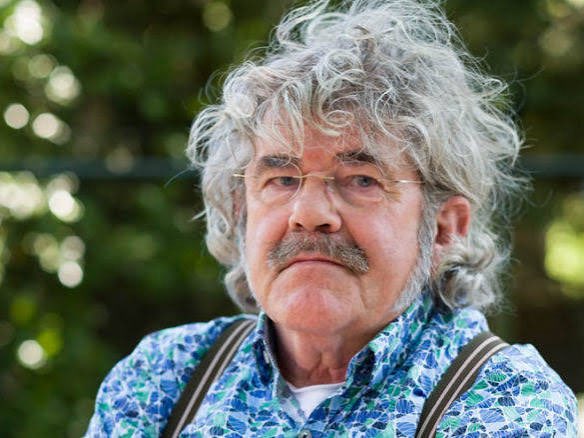 LucLujohuad's tweet photo. De twee hartsvriendinnen van NOS en NPO! 
Extreem links, vals graaivolk, gooi er een Euro in, en ze lullen datgene wat jij wilt dat ze lullen.
Wat ze nu nog lullen is gewoon lachwekkende bagger, voorgeschreven leugens, bedrog en onzin die nergens op slaat! https://t.co/dw4aXXvdoE