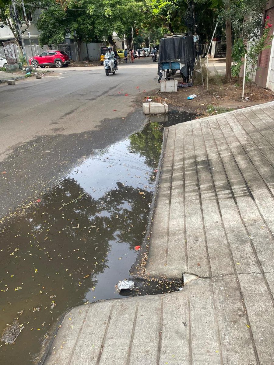 mano7867's tweet photo. Yesterday evening rain 
Kindly clear rain water stagnation permanently 
Photos taken today morning 
Location : 1st Main Road (East Park Road Junction)
Shenoy Nagar Chennai- 30.
Time  : 09:45 AM
Date  : 30/07/2026
Ward : 101 https://t.co/EcJ6vuC4NV