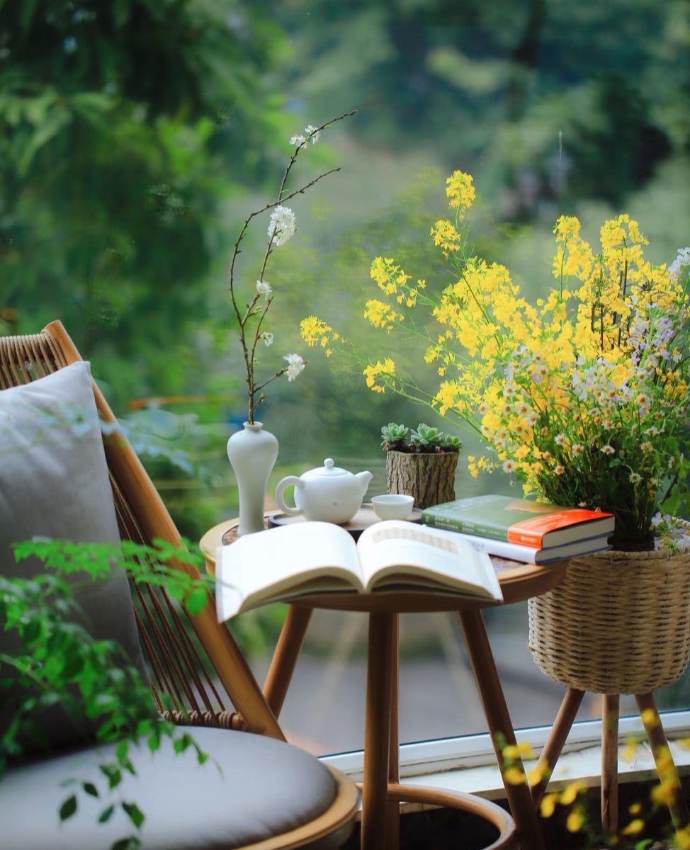 fwefo74255348's tweet photo. [Busy morning with my little buddy! We finished English flashcards together, shared a strawberry snack, and now he’s helping me water the plants—small moments = big smiles  #ParentingWin #FamilyFun]， https://t.co/K71WwQDCWQ