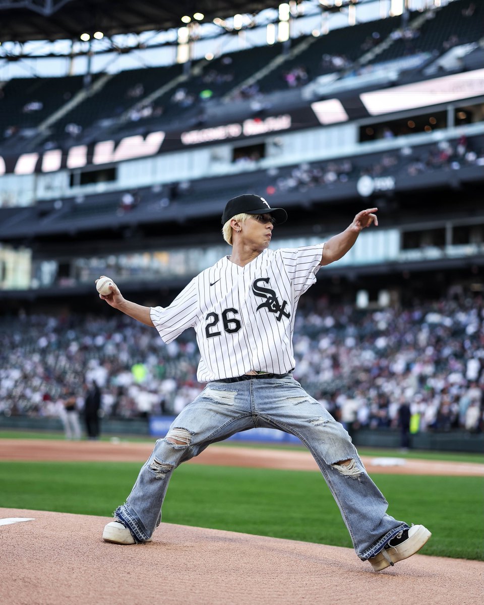 LimboCouncil's tweet photo. A historic moment for @SB19Official, @JoshCullen_s, and A’TIN. ⚾

Our GOAT taking the mound to throw the ceremonial first pitch for the Chicago White Sox has every Nightstalker beaming with Filipino pride! 🇵🇭

📷: whitesox/ig

#SB19
#SB19FirstPitchWhiteSox https://t.co/ZAoP0jrpsK