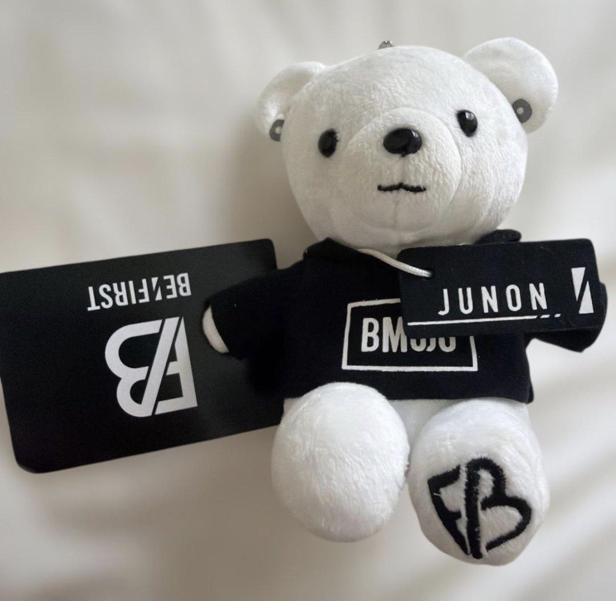 chan_325_'s tweet photo. @0
BE:FIRST ビファ ビーファースト 交換 買取

譲 ジュノン JUNON タグ付き

求 買取(ご提示ください)

アプリ通し〇

お気軽にお声掛けください。
DM❌リプから⬇️ https://t.co/wuSRevNdo8