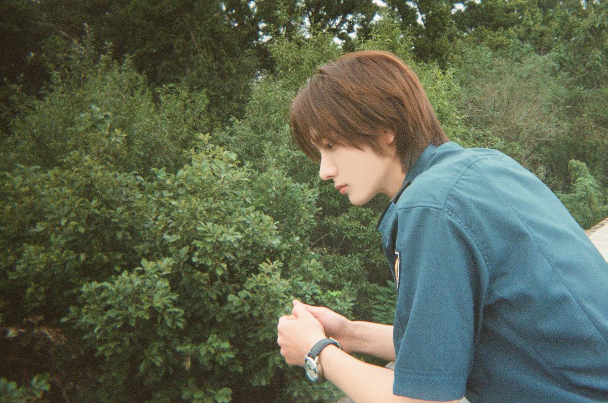 yeppii_ya's tweet photo. 근데 턔삱아.                                          네.
왜 자꾸 따라다녀?                   같이 걷는거죠.
아니...

죽은사람이 왜 여기 있냐고.
...
대답,
혼자 있으니까 외로워서,...

#탯성 https://t.co/z8vohLQJmw