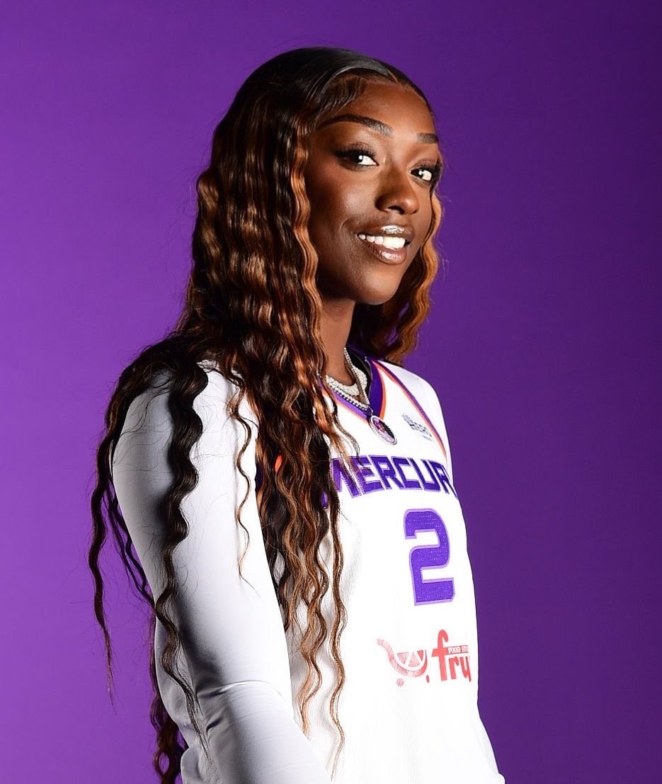 trendyhoopstars's tweet photo. Kahleah Copper vs Golden State:

27 PTS
4 RBS
4 AST
9-14 FG
3-4 3P
6-9 FT

✨ https://t.co/CyCNZaJG2K