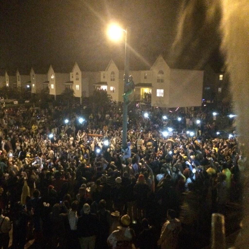 bryceless's tweet photo. @FreddyLA7 HALLOWEEN FOOTBALL GAME at EAST CAROLINA UNIVERSITY(Oct.31)!
1. One of the biggest Halloween parties in the USA after (downtown blocked off).
2. An insane fan base that dresses up(no matter what, see below)!
3. The BEST pulled pork BBQ in the USA! https://t.co/QIVxzY7jXN