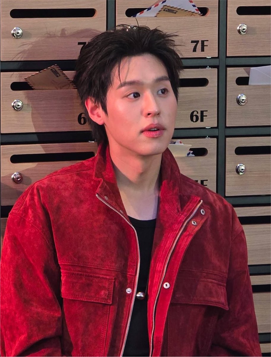 kimchalyn's tweet photo. ไรวะไอตี๋ ㅠㅠ ผมทรงนี้ทำอีกนะ ไอเริ้บ https://t.co/L2VtWVFUKb