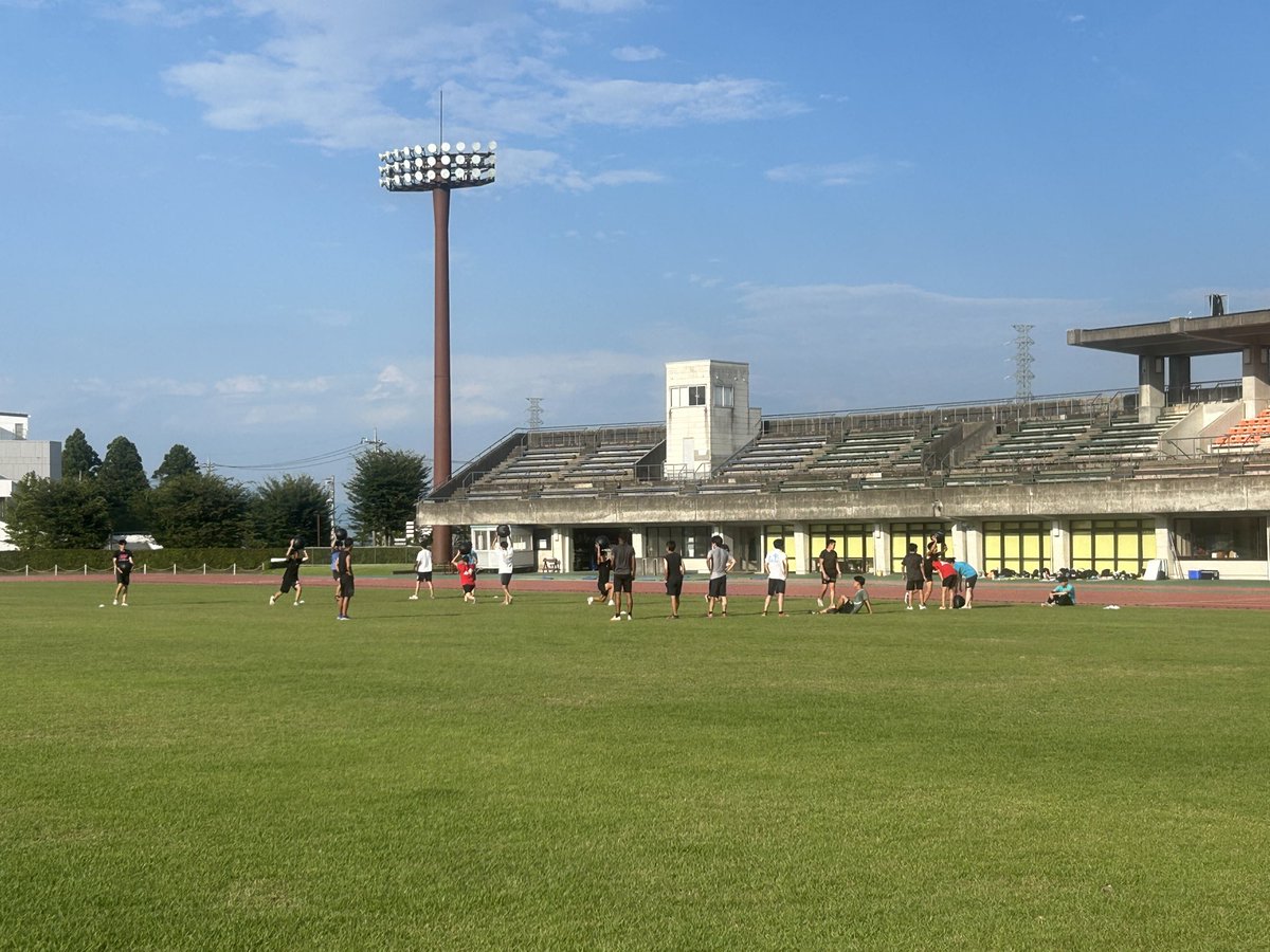 ksatno1's tweet photo. 午後の練習も無事終了しました
跳躍投擲は各々課題を明確に取り組むことができました
短距離は負荷が強い練習でしたが全員で乗り越えることができました
明日の最終日も頑張ります
#光明相模原
#KSAT https://t.co/0yQAEZQKSX