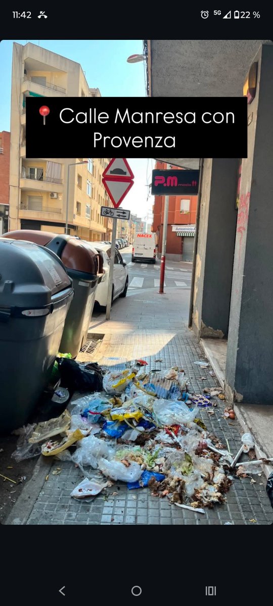 Franc_Castell's tweet photo. M'envien aquesta foto.
Quina puta vergonya de barri Sant Pere Nord de #Terrassa.

Gràcies als wokes.

@jordi_ballart @ecoequip @ajterrassa @javigarciaro @EvaCandelaLopez @OnaVias https://t.co/x8PtfcVuLl
