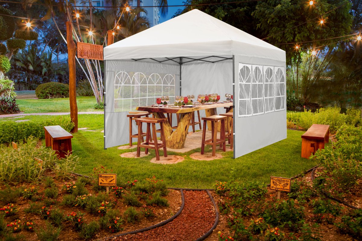_mastercanopy's tweet photo. Smart vendors choose the MASTERCANOPY market tent for its quick setup, premium fabric, and professional look that turns foot traffic into loyal customers.

#mastercanopy #markettent #vendoe #smartseller #customerexp https://t.co/bykSM0G7vj