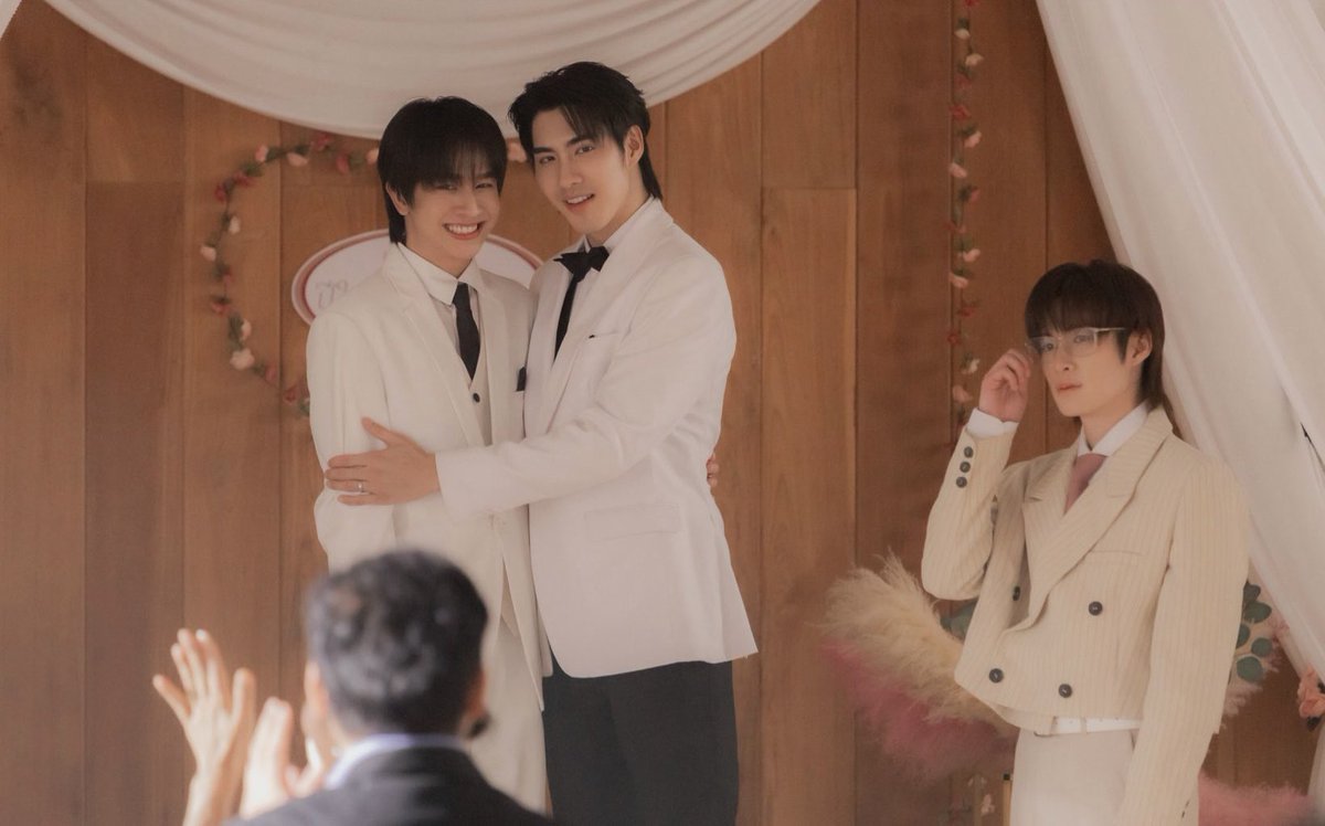 krapecake's tweet photo. น้องณฐมาลงรูปเก็บตก #ที่สามของเธอEP1  น่ารักมากครับบบ ขยันที่สุดเรย🌷✨
ว่าแต่กางเกงพี่ฟลุ้คม้วนเอวขึ้นอยู่ด้วยซ้ำ5555555555 จิ๋วเกินปัยจนเจงไม่มีไซส์🥺 น่าเอ็นดูมั่กกกก😭😭😭 ตุวเร้กกแค่นิ้!!!🤏🏻🤏🏻🤏🏻 🤲🏻🤲🏻🌻🌸🍁🍭🍧🍰🐈✨ 
©nat.natasit #natasitt  
#เจ้าแก้มก้อน #fluke_natouch https://t.co/QPU8vlPzAf