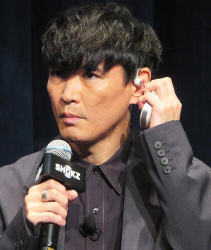 livedoornews's tweet photo. 【提案】山口一郎、“ギックリ腰”の名称変更求む「あんなかわいらしい名前じゃない」
https://t.co/5Plnfl2xh2

ギックリ腰を発症し克服したという山口。名称について「ギクッとはなる、確かに。“リ”はない、でも。ギクッだから。ギックリみたいなかわいい感じじゃない」と持論を展開した。 https://t.co/38X9fQuWvS