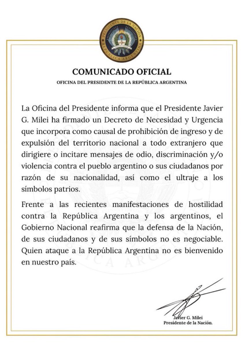 NewsLiberdade's tweet photo. 🚨URGENTE - Milei assina decreto que prevê expulsão ou proibição de entrada na Argentina de estrangeiros que criticarem o país https://t.co/1kFVJThhjz
