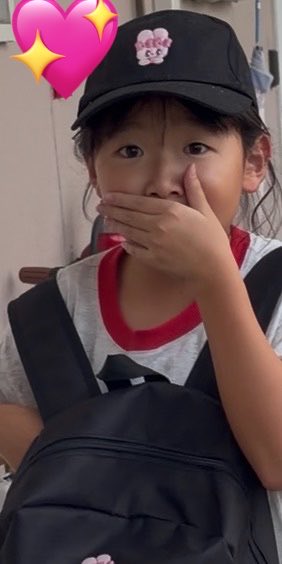 11haru24's tweet photo. ちゃーちゃんにディズニー行くこと内緒にしてたんだけど、「ちゃーちゃんいいなー。明日は休みで明後日はディズニーシーじゃん！」って軽ーくドッキリしたらこれ😂www喜んでくれて何より😌👍皆んな毎日頑張ってるからねー🥲ご褒美だよね😭👍‼️ https://t.co/pJjonkl9fA