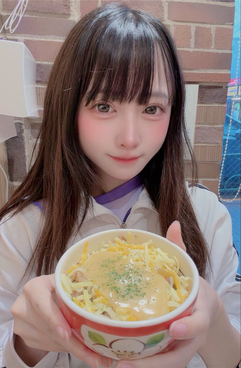 amatsuuni's tweet photo. 【謝罪】
私が過去に友達の事をいじめてた人達を
「チー牛」呼ばわりした事について、
深くお詫び申し上げます。

特定の誰かのことでなくても、軽率な発言でした。

これから、いじめ加害者は、
うんこと呼ぶことにします。

罪のない人間まで傷けてしまってた事に気づけなくてごめんなさい。 https://t.co/1JIiPEKbDr